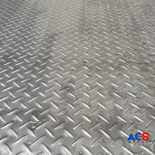 TẤM INOX CHỐNG TRƯỢT
